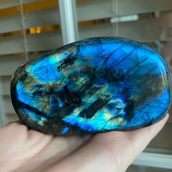 Blue Labradorite Freeform - Picture 4 of 7